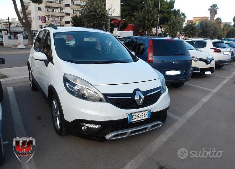 Usata Renault Scénic III XMOD 110 CV (80 kW) 2014 Bianco Monovolume