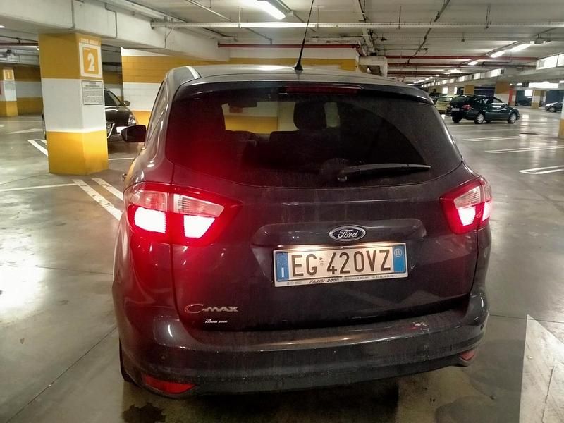 Usata Ford C-MAX Titanium 115 CV (84 kW) 2011 Grigio Monovolume