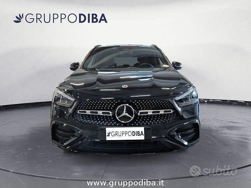 Usata Mercedes GLA180 Advanced Plus 116 CV (85 kW) 2023 Nero SUV