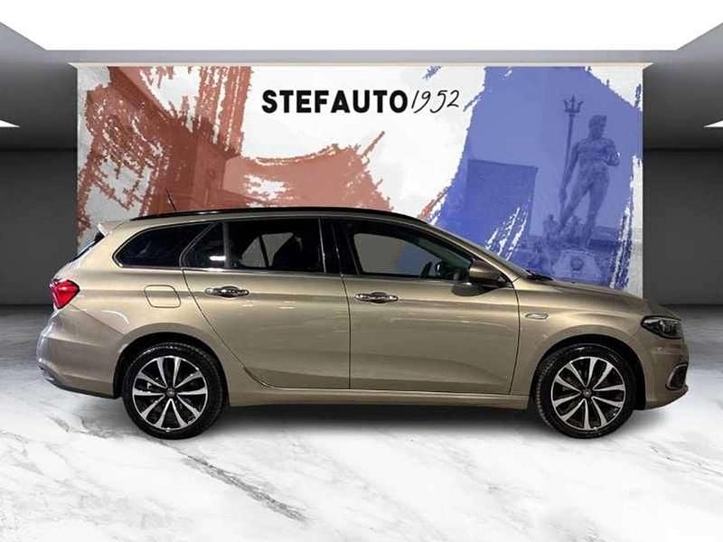 Usata Fiat Tipo Easy 120 CV (88 kW) 2017 Argento Station wagon