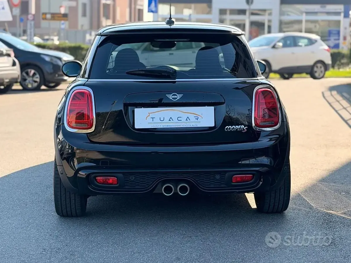 Usata Mini Cooper S 192 CV (141 kW) 2019 Nero Utilitaria