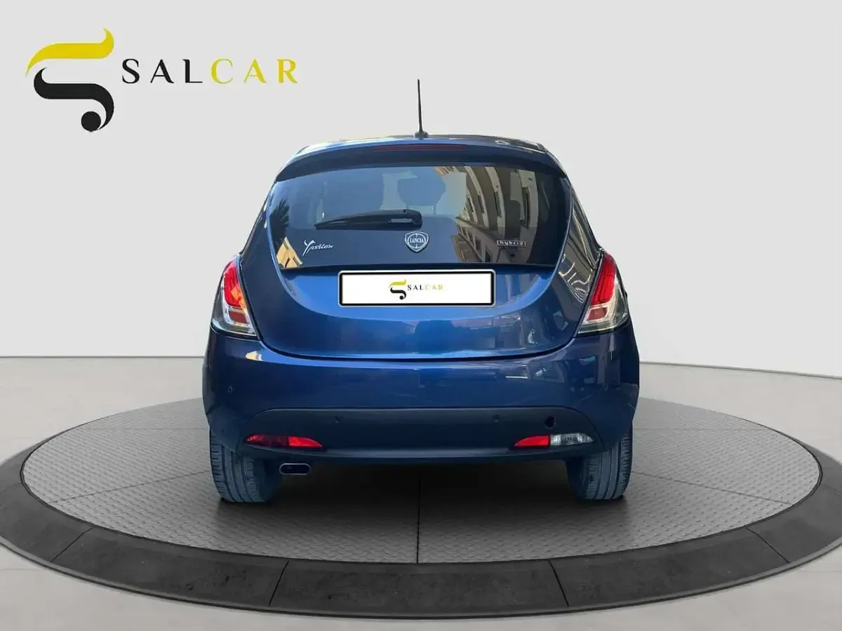 Usata Lancia Ypsilon Gold 69 CV (50 kW) 2023 Blu Utilitaria