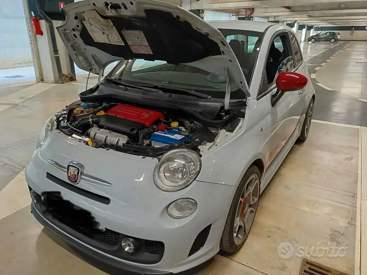 Usata Abarth 500 135 CV (99 kW) 2008 Grigio Utilitaria