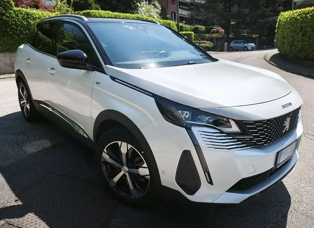 Usata Peugeot 3008 GT 131 CV (96 kW) 2024 Bianco SUV