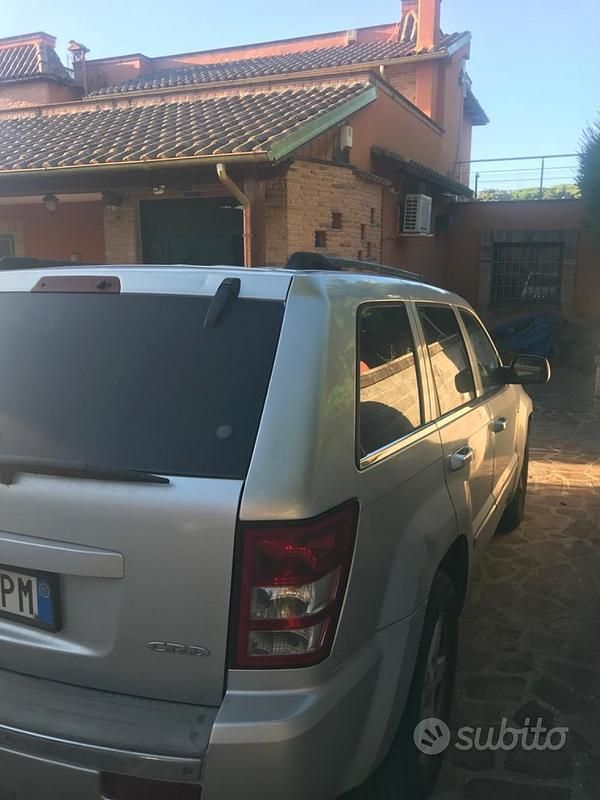 Usata Jeep Cherokee 2005 Grigio SUV