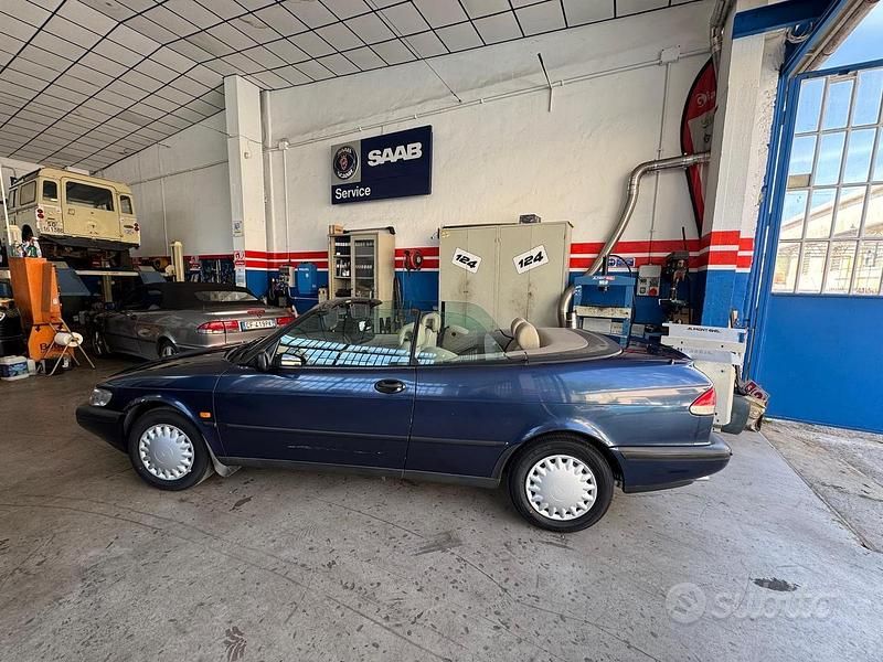 Usata Saab 900 Cabriolet 131 CV (96 kW) 1995 Blu Cabrio