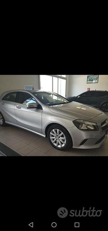 Usata Mercedes A160 90 CV (66 kW) 2016 Grigio Berlina