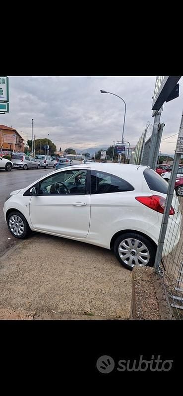 Usata Ford Ka 75 CV (55 kW) 2010 Marrone Utilitaria