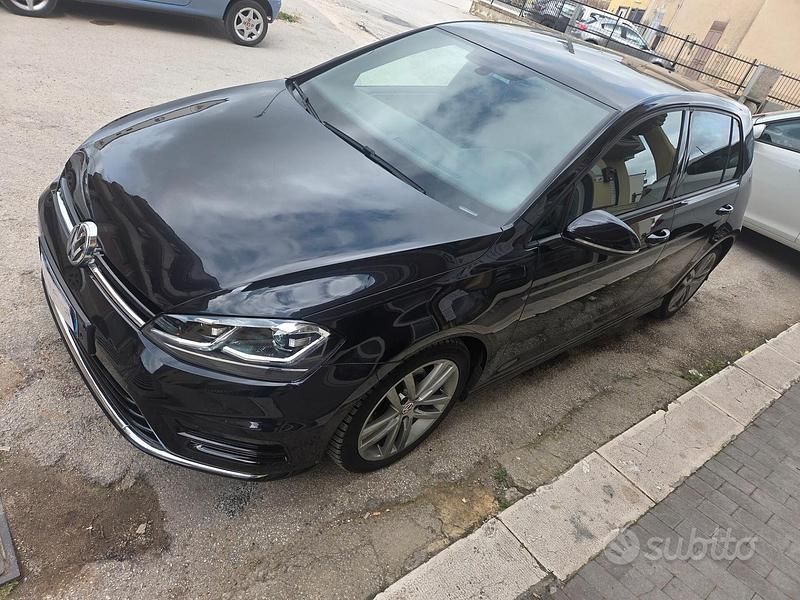 Usata VW Golf VII R-line 110 CV (80 kW) 2016 Nero Berlina