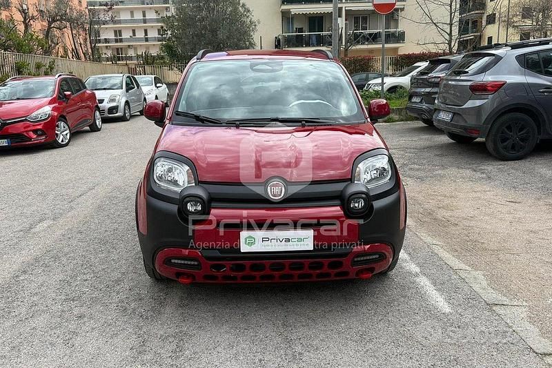 Usata Fiat Panda Cross Cross 69 CV (50 kW) 2025 Rosso Utilitaria