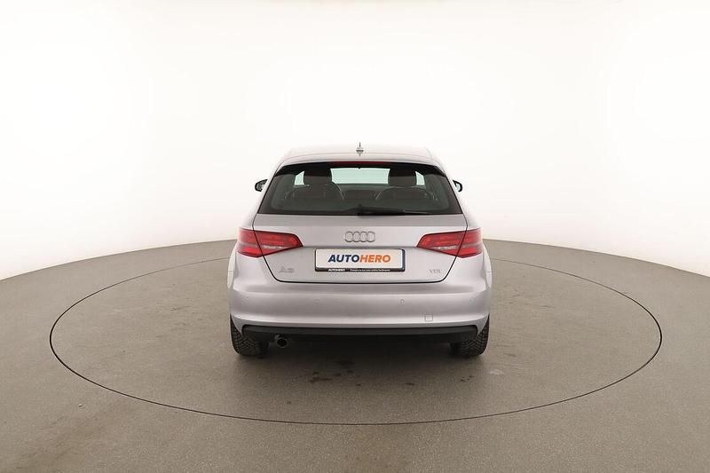 Usata Audi A3 Attraction 110 CV (80 kW) 2016 Argento