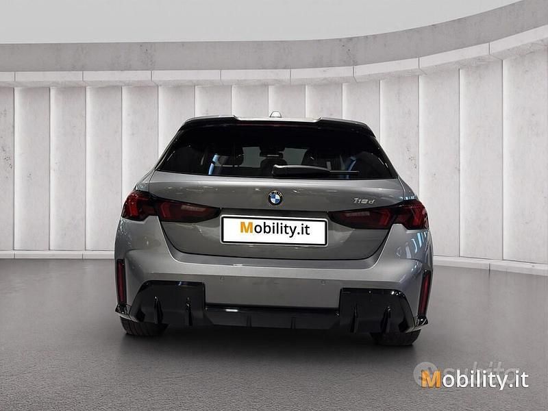 Usata BMW 118 Comfort Edition 150 CV (110 kW) 2024 Skyscraper grey metallic Utilitaria