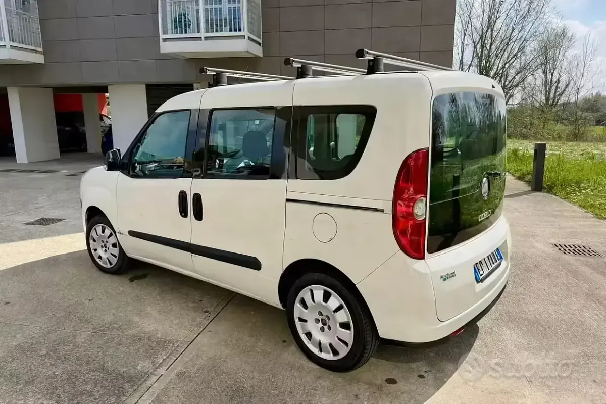 Usata Fiat Doblò Dynamic 120 CV (88 kW) 2014 Bianco Monovolume