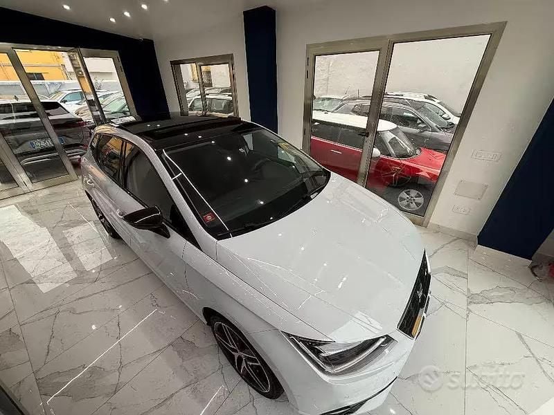 Usata Seat Ibiza FR 116 CV (85 kW) 2018 Bianco Utilitaria