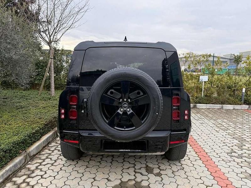 Usata Land Rover Defender SE 200 CV (147 kW) 2023 Nero SUV