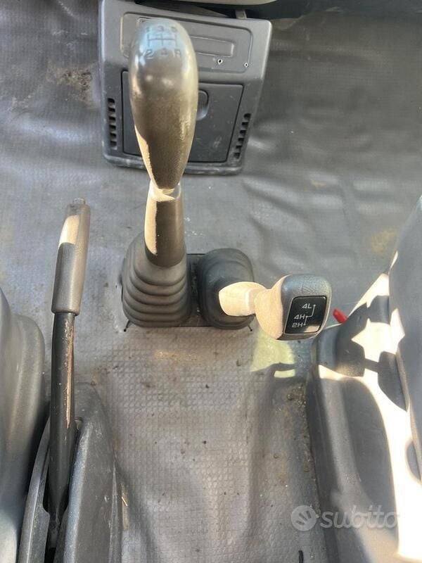 Usata Mitsubishi Space Gear 100 CV (73 kW) 2001 Bianco Monovolume