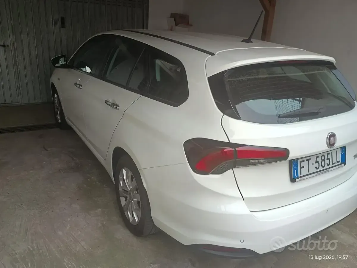 Usata Fiat Tipo 120 CV (88 kW) 2018 Bianco Station wagon