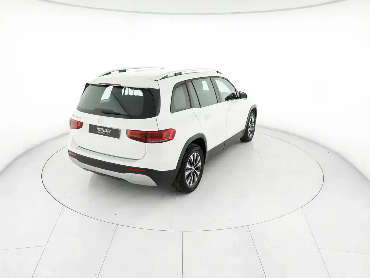 Usata Mercedes GLB200 Business 150 CV (110 kW) 2022 Bianco polare SUV