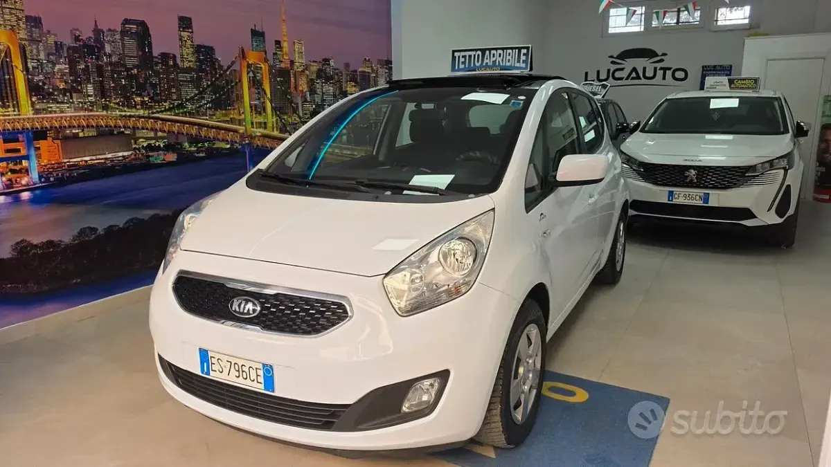 Usata Kia Venga 90 CV (66 kW) 2013 Bianco Utilitaria