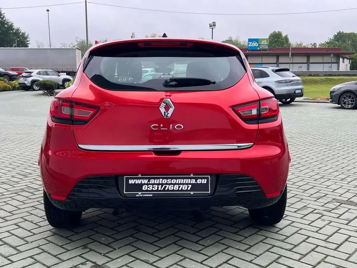 Usata Renault Clio IV 73 CV (53 kW) 2014 Rosso perlato Berlina
