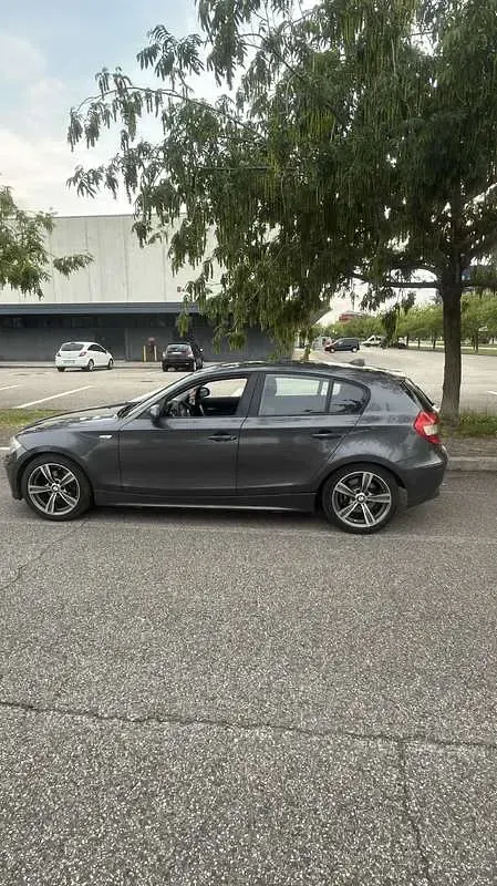 Usata BMW 120 163 CV (119 kW) 2006 Utilitaria