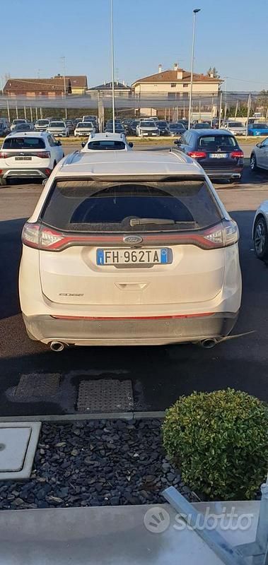 Usata Ford Edge Titanium 210 CV (154 kW) 2017 Grigio SUV