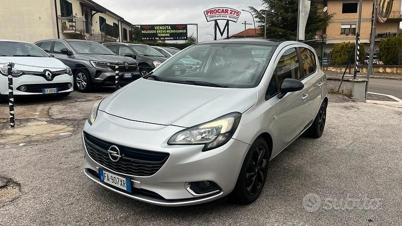 Grigio Usata 2015 Opel Corsa Tre volumi | 3999 € (Molto cara) - Immagine 1/4