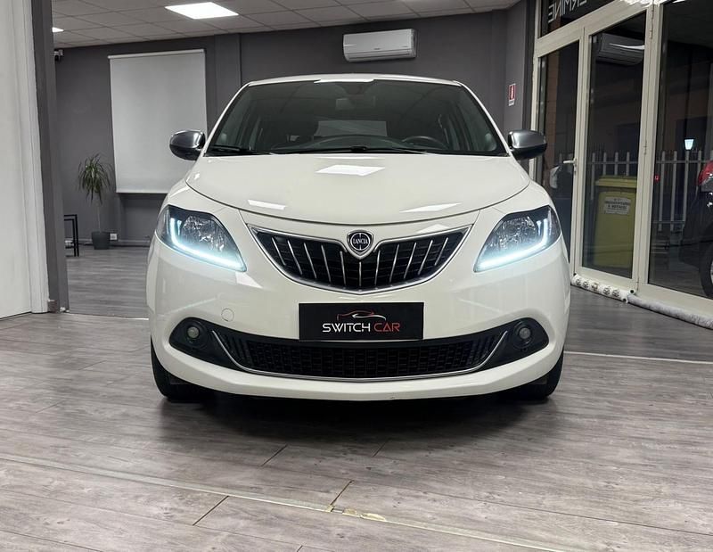 Usata Lancia Ypsilon S 69 CV (50 kW) 2022 Bianco Utilitaria