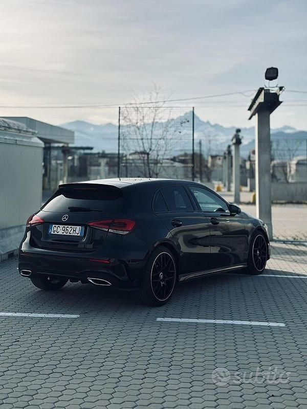 Usata Mercedes A200 Premium 163 CV (119 kW) 2019 Nero Berlina