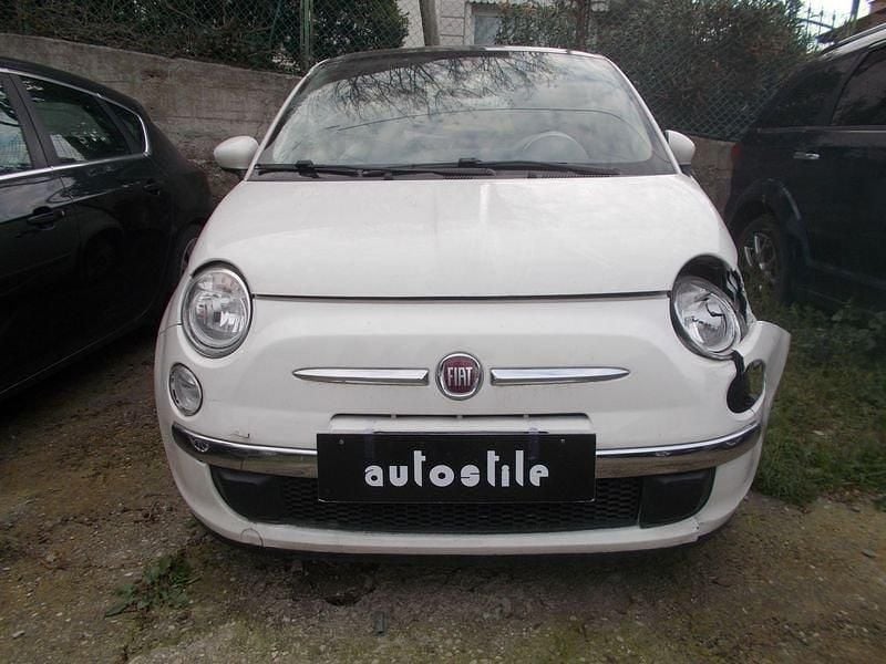 Käytetty Fiat 500 Lounge 69 HP (50 kW) 2012 Viistoperä