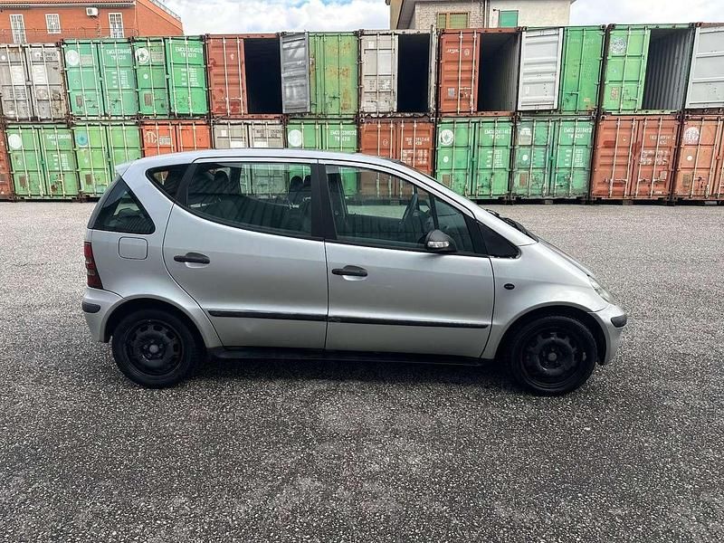 Usata Mercedes A170 Avantgarde 95 CV (69 kW) 2004 Grigio Monovolume