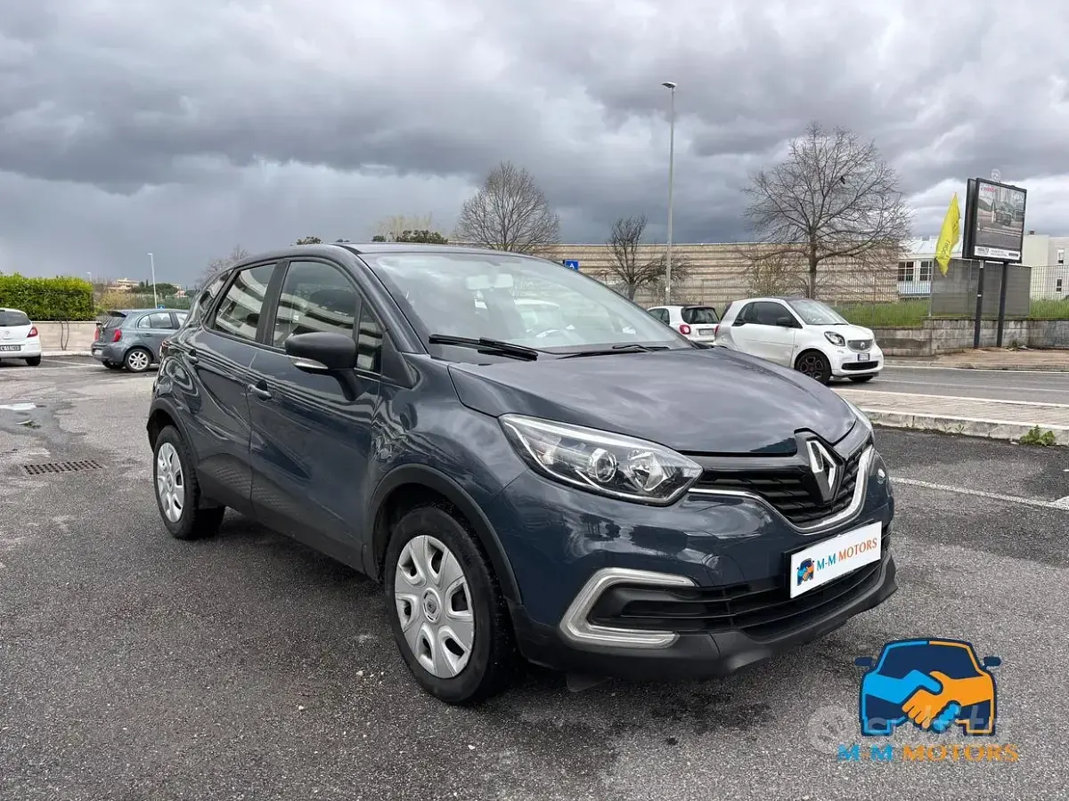 Usata Renault Captur Zen 90 CV (66 kW) 2018 Blu/azzurro SUV