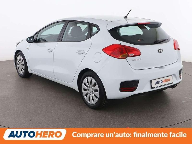 Usata Kia Ceed Active 135 CV (99 kW) 2016 Bianco Utilitaria
