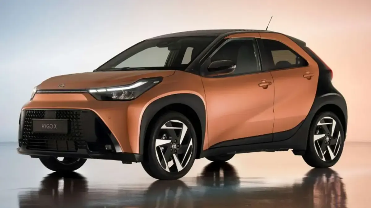 Nuova Toyota Aygo X Premium 116 CV (85 kW) 2025 Argento SUV