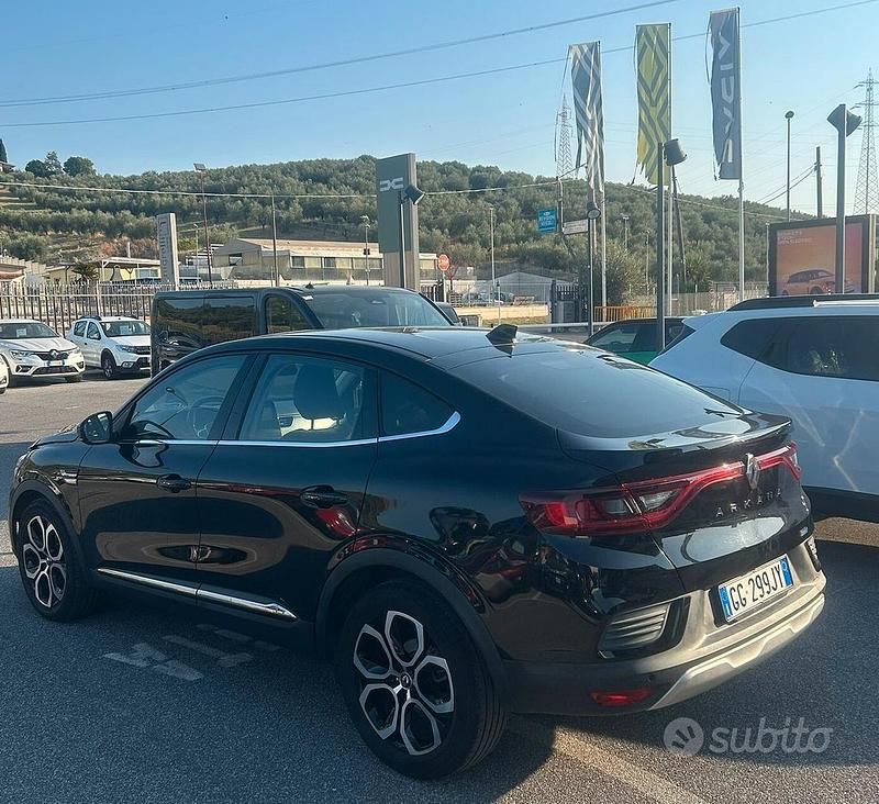 Usata Renault Arkana Intens 145 CV (106 kW) 2021 Nero SUV