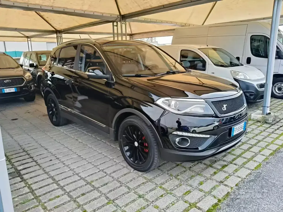 Usado DR DR6 140 CV (102 kW) 2018 Negro SUV