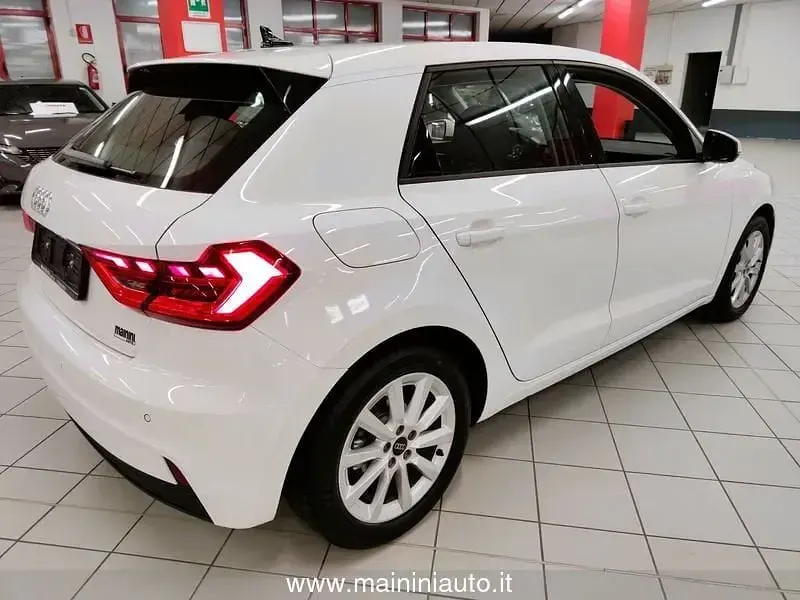 Usata Audi A1 Sportback 116 CV (85 kW) 2025 Bianco Utilitaria