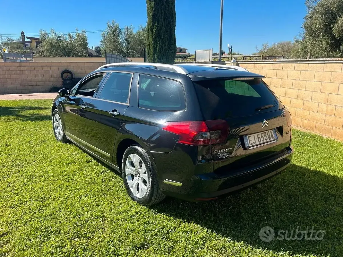 Usata Citroën C5 140 CV (102 kW) 2011 Nero Station wagon
