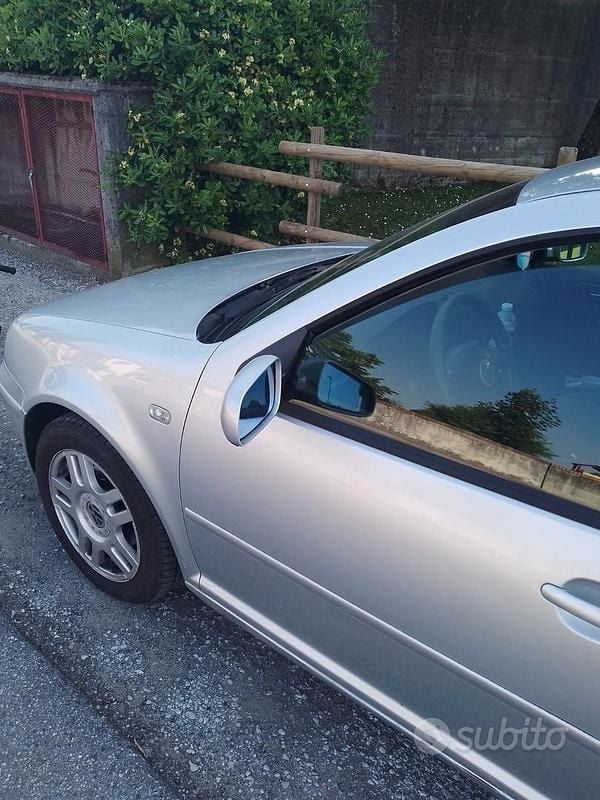 Usata VW Golf IV 110 CV (80 kW) 2002 Grigio Berlina