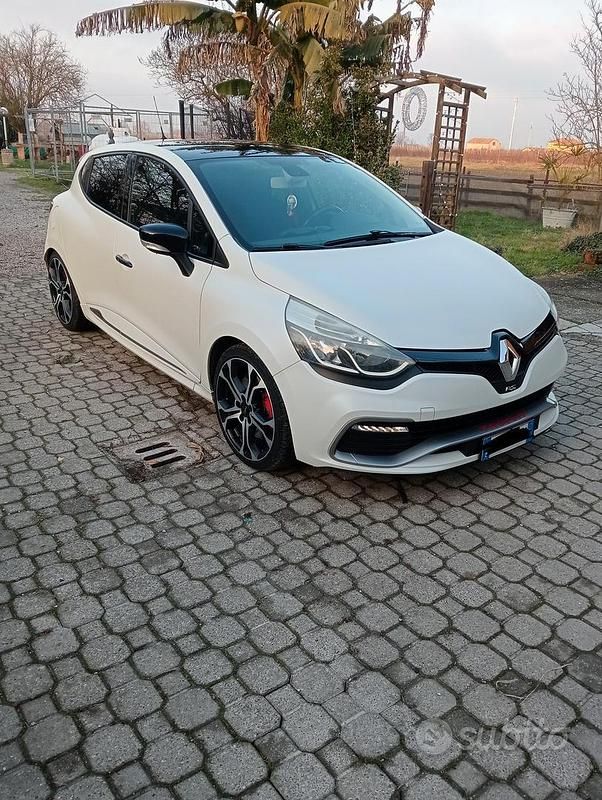 Usata Renault Clio IV Trophy 220 CV (161 kW) 2015 Bianco Berlina