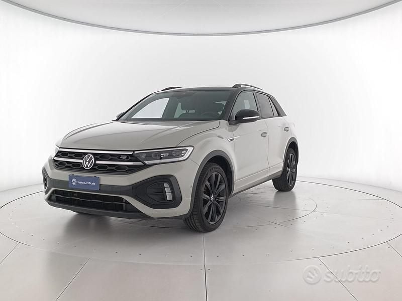 Ascot grey nero Usata 2023 VW T-Roc R-line SUV | 22.900 € (Cara) - Immagine 1/4