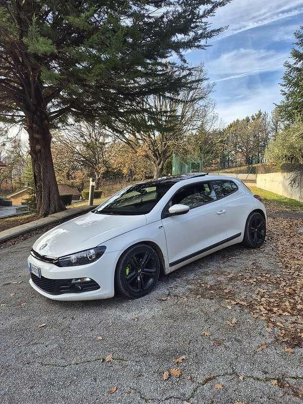 Usata VW Scirocco 140 CV (102 kW) 2012 Coupé