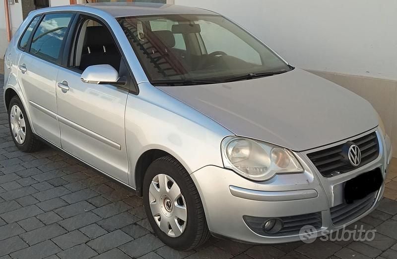 Usata VW Polo 70 CV (51 kW) 2007 Grigio Utilitaria