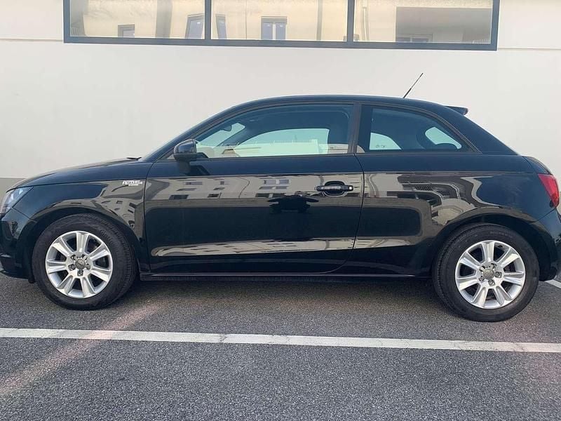 Usata Audi A1 Attraction 86 CV (63 kW) 2012 Nero Utilitaria