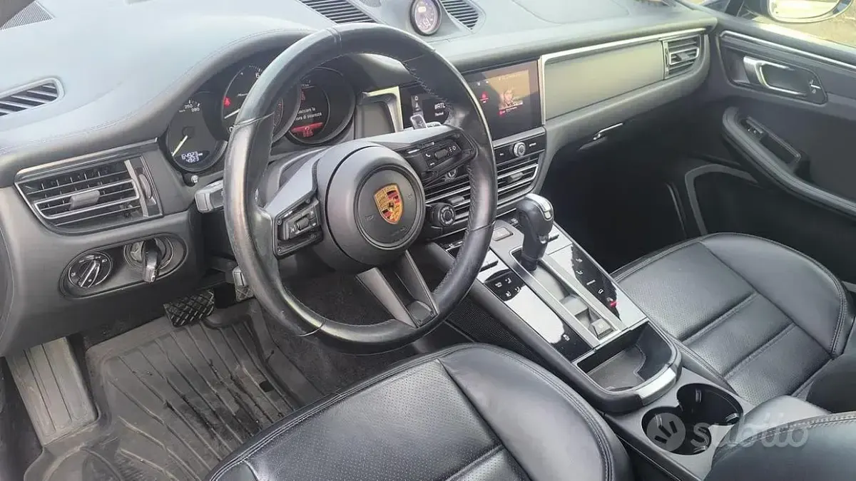 Usata Porsche Macan 265 CV (194 kW) 2023 Nero SUV