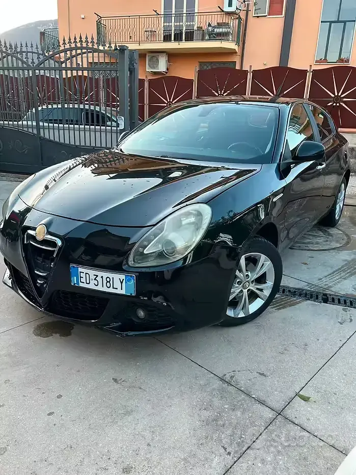 Usata Alfa Romeo Giulietta Exclusive 105 CV (77 kW) 2011 Utilitaria