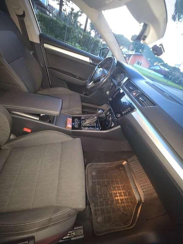 Usata Skoda Superb Executive 120 CV (88 kW) 2018 Station wagon