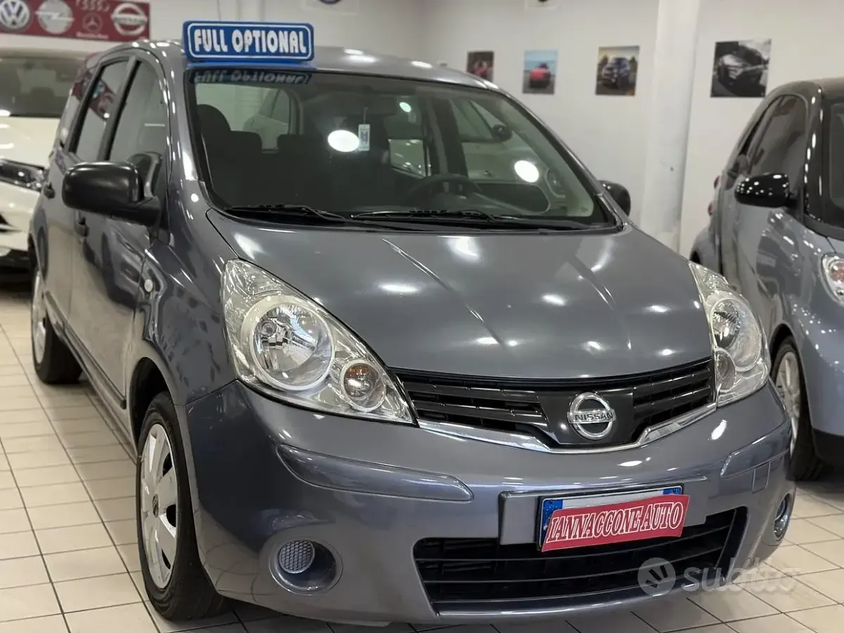 Używany Nissan Note 90 KM (66 kW) 2011 Szary Hatchback