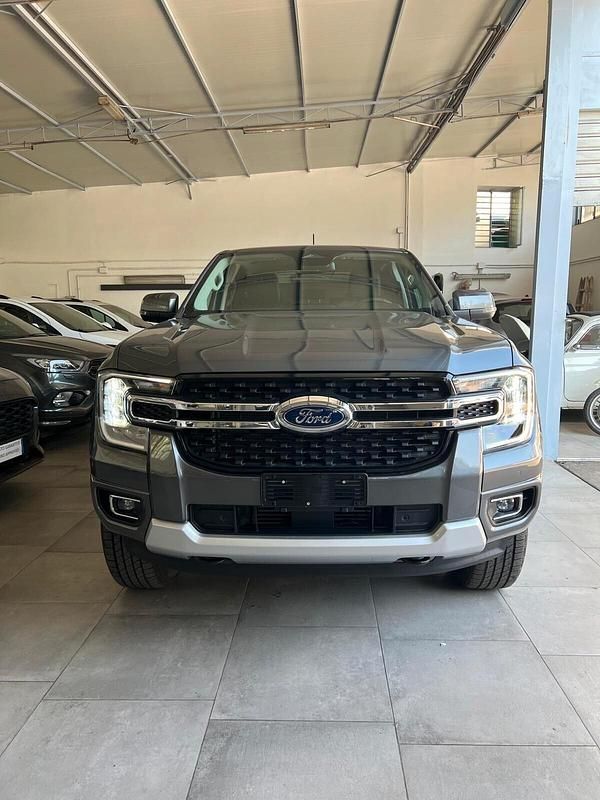 Usata Ford Ranger Limited 205 CV (150 kW) 2024 Grigio Pick-up