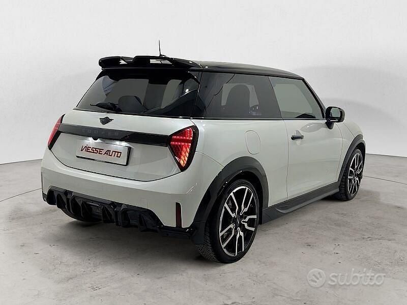 Usata Mini John Cooper Works 204 CV (150 kW) 2024 Bianco Utilitaria